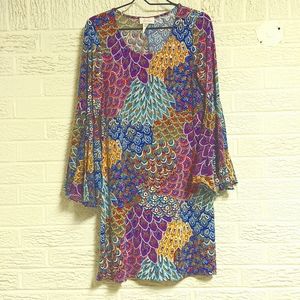 Ivy Road Feather pattern short dress with flowy bell sleeves Size M